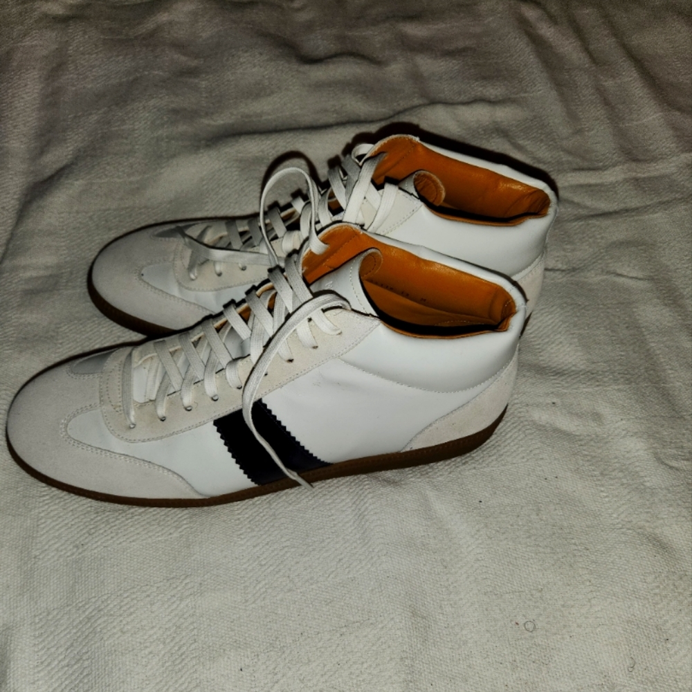 Magnanni Mid Top Sneakers
